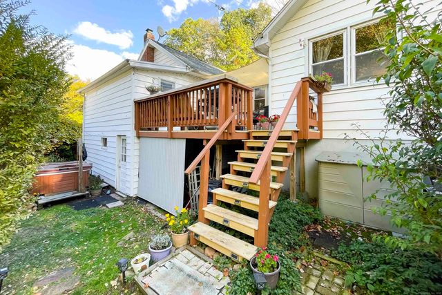 399 West Woods Road, Hamden, CT 06518