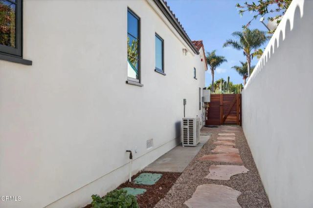 622 South Evergreen Drive Drive, Ventura, CA 93003