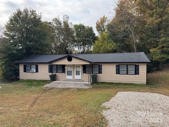 3019 Millstone Drive, Gastonia, NC 28054