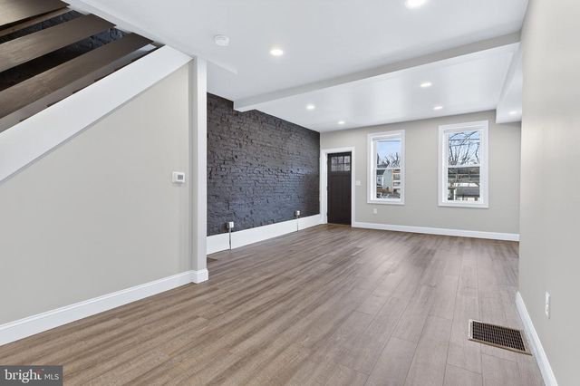 706 POPLAR ST, Lancaster, PA 17603