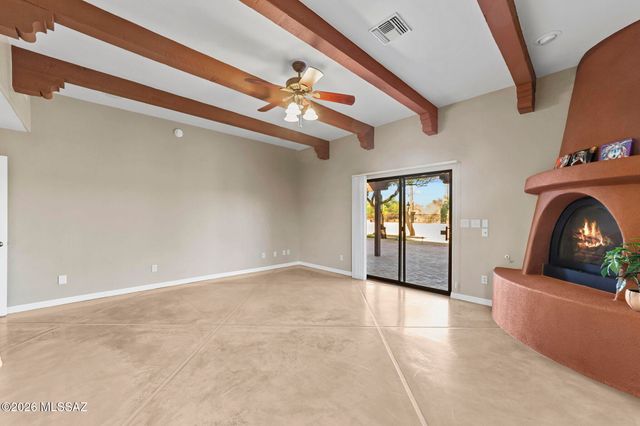 2825 W Lambert Lane, Tucson, AZ 85742
