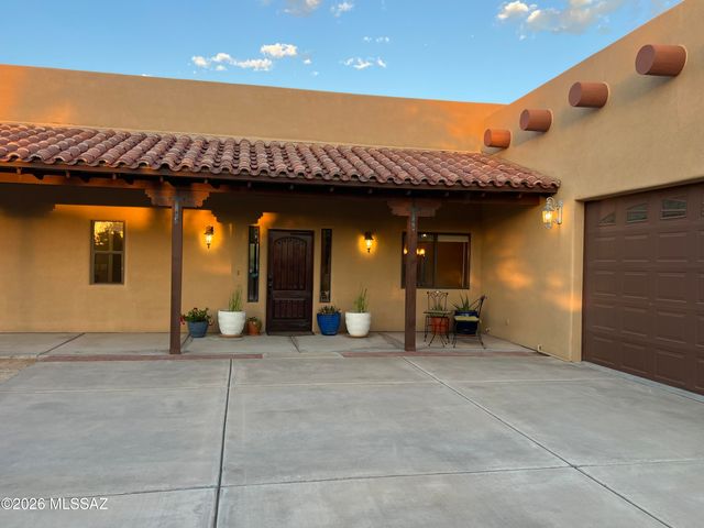 2825 W Lambert Lane, Tucson, AZ 85742
