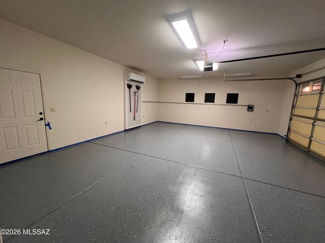 2825 W Lambert Lane, Tucson, AZ 85742