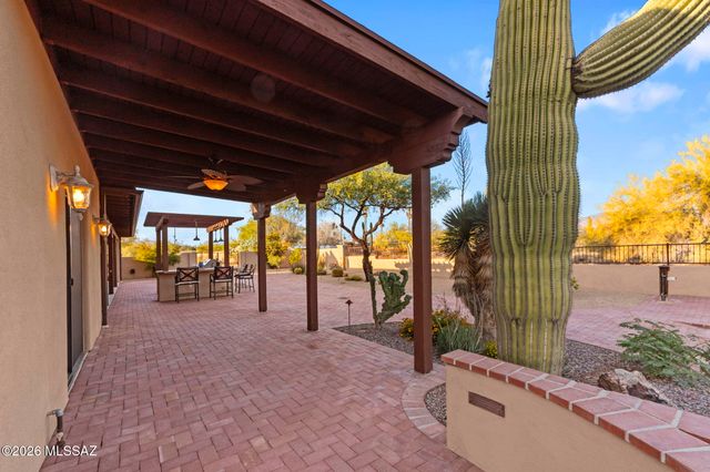 2825 W Lambert Lane, Tucson, AZ 85742