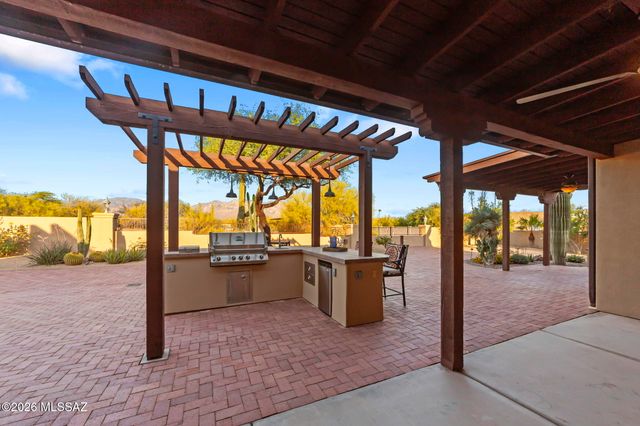 2825 W Lambert Lane, Tucson, AZ 85742