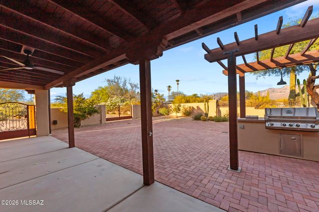 2825 W Lambert Lane, Tucson, AZ 85742
