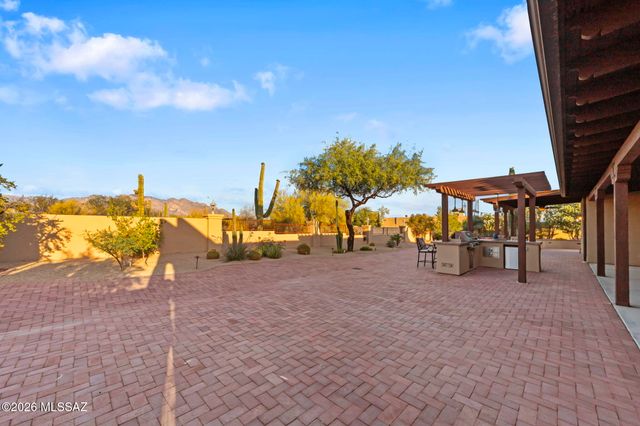 2825 W Lambert Lane, Tucson, AZ 85742