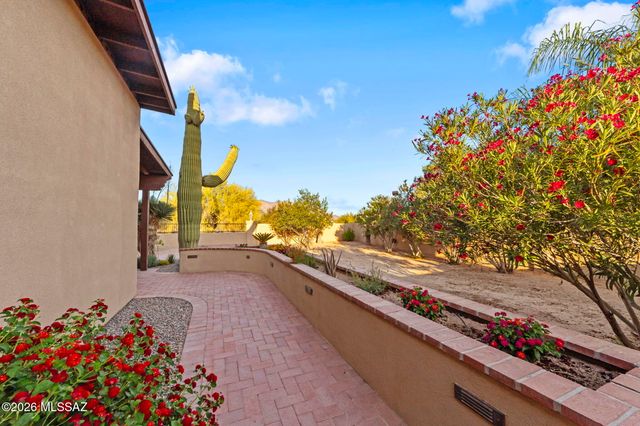 2825 W Lambert Lane, Tucson, AZ 85742