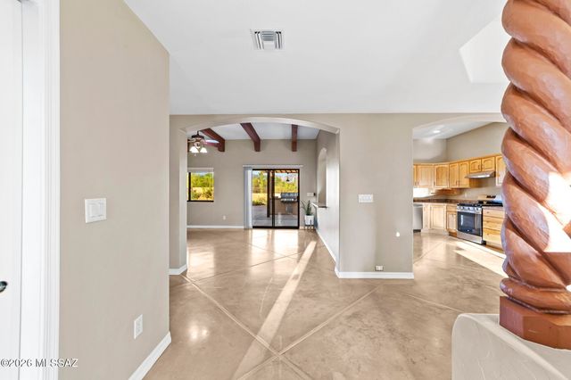 2825 W Lambert Lane, Tucson, AZ 85742