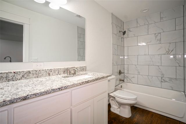 423 W Walker Street, Denison, TX 75020