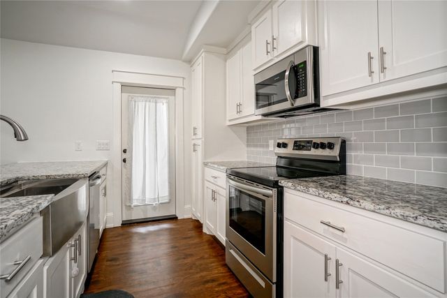 423 W Walker Street, Denison, TX 75020