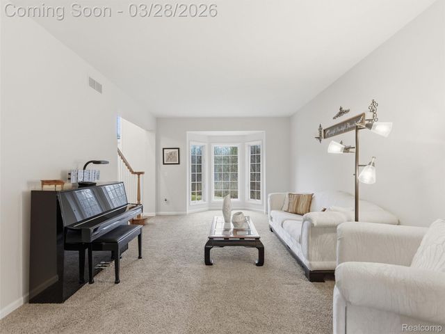 281 Mead Road, Oakland Charter Township, MI 48306