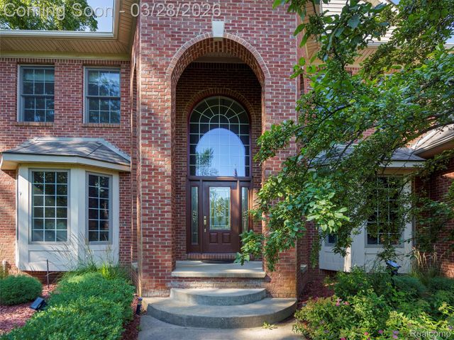 281 Mead Road, Oakland Charter Township, MI 48306