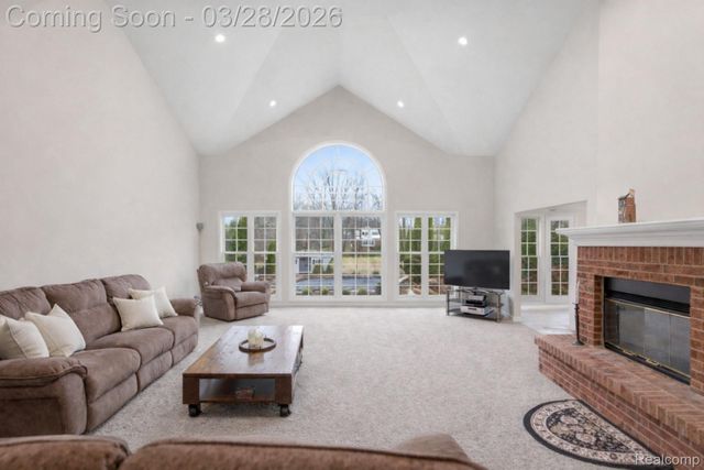 281 Mead Road, Oakland Charter Township, MI 48306