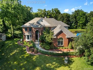 281 Mead Road, Oakland Charter Township, MI 48306