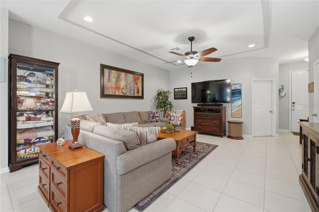 4844 CLIVEDEN LOOP, Sanford, FL 32773