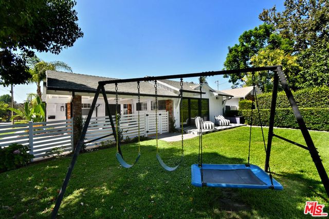 12614 Morrison Street, Valley Village, CA 91607