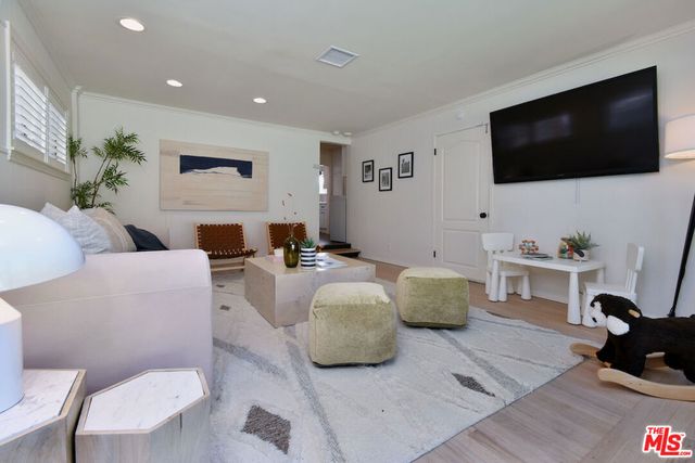 12614 Morrison Street, Valley Village, CA 91607