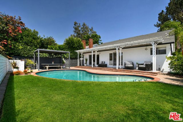 12614 Morrison Street, Valley Village, CA 91607