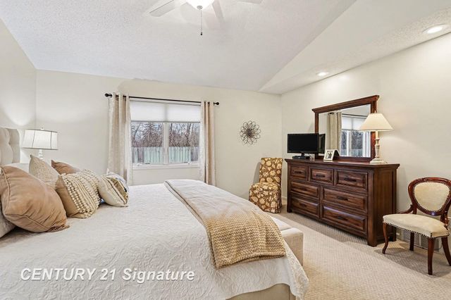 53 W Willow Pond Drive, Saginaw, MI 48603