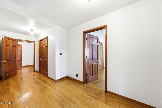 3315 West Market Street, Johnson City, TN 37604