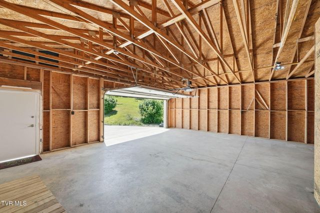 3315 West Market Street, Johnson City, TN 37604