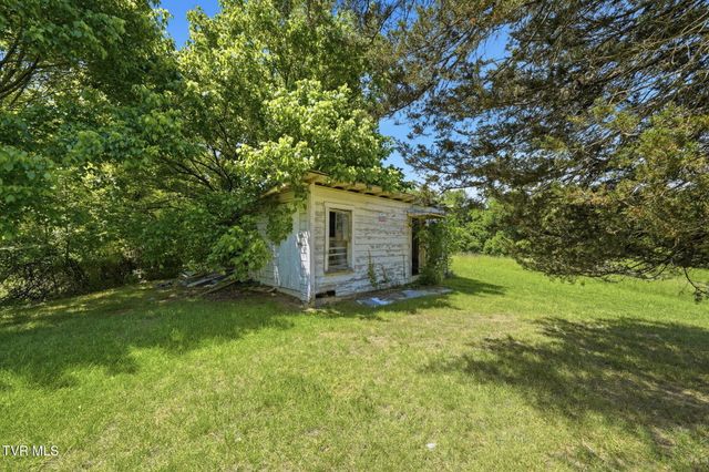 3315 West Market Street, Johnson City, TN 37604