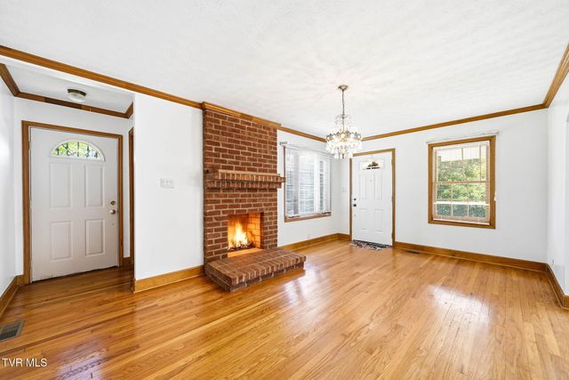 3315 West Market Street, Johnson City, TN 37604