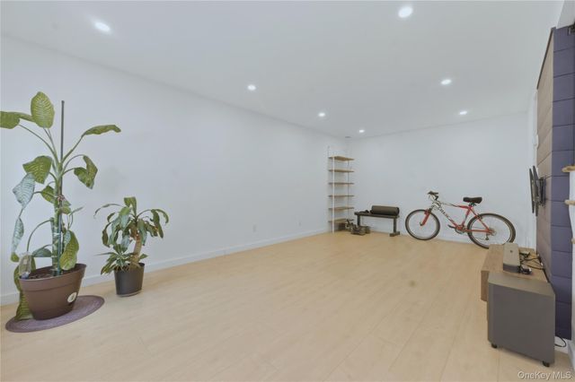 81 Alhambra Drive, Oceanside, NY 11572