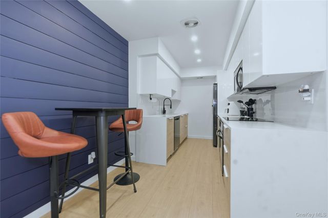 81 Alhambra Drive, Oceanside, NY 11572