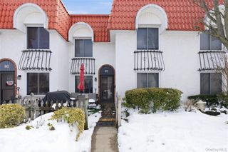 81 Alhambra Drive, Oceanside, NY 11572