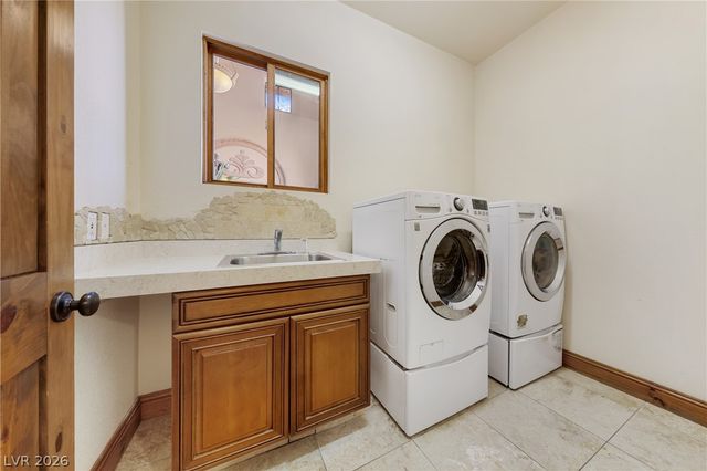 1369 Opal Valley Street, Henderson, NV 89052