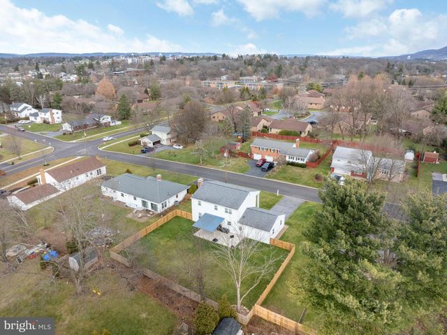 308 MADISON ST, State College, PA 16801