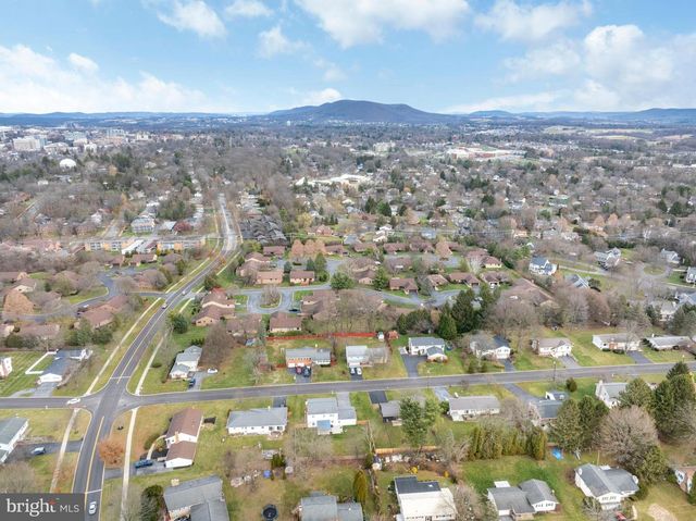 308 MADISON ST, State College, PA 16801