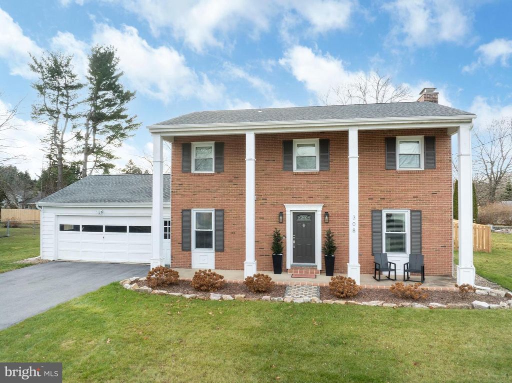 308 MADISON ST, State College, PA 16801