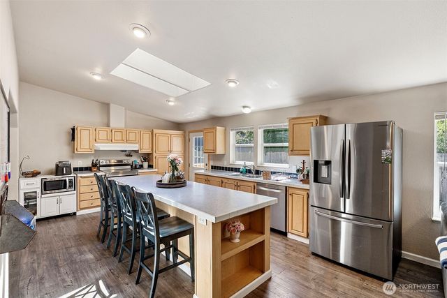 6902 87th Street NW, Gig Harbor, WA 98332