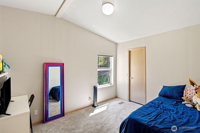 6902 87th Street NW, Gig Harbor, WA 98332