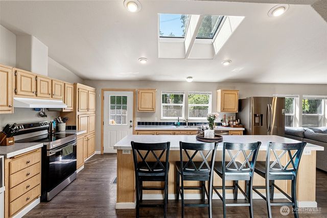 6902 87th Street NW, Gig Harbor, WA 98332