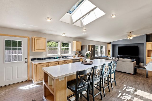 6902 87th Street NW, Gig Harbor, WA 98332