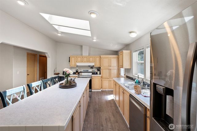 6902 87th Street NW, Gig Harbor, WA 98332