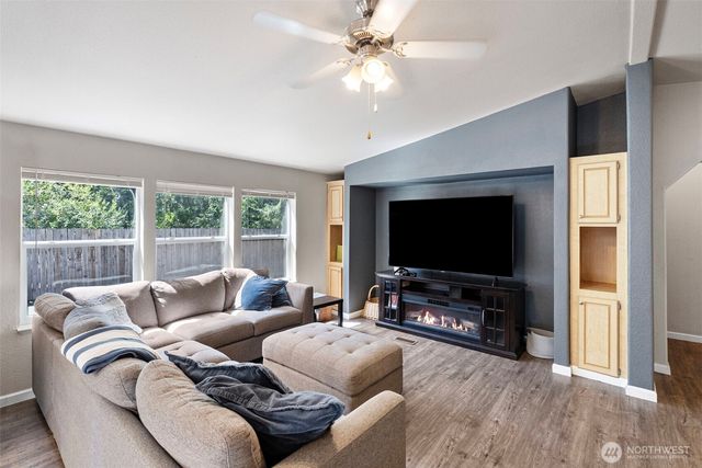 6902 87th Street NW, Gig Harbor, WA 98332