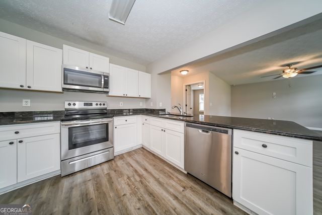 1306 Odessa Court, Mcdonough, GA 30253