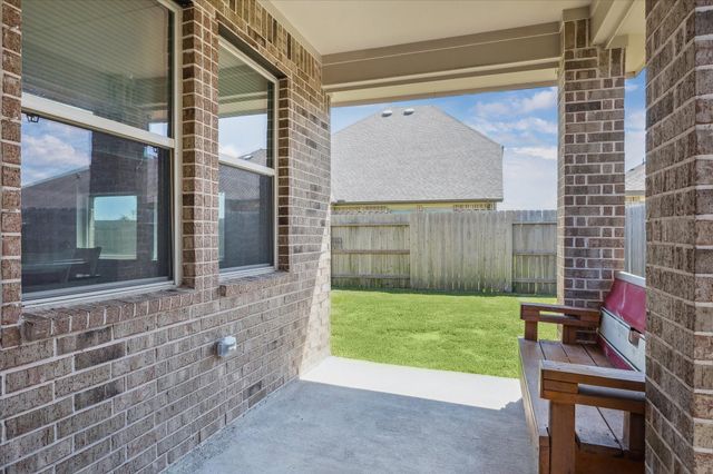 1734 Compass Rose Drive, Angleton, TX 77515