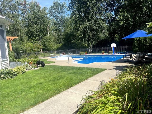 194 Golden Pheasant Drive, Amherst, NY 14068