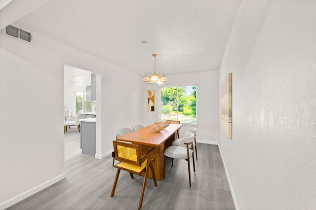 23 Dakota Ct, Sacramento, CA 95833