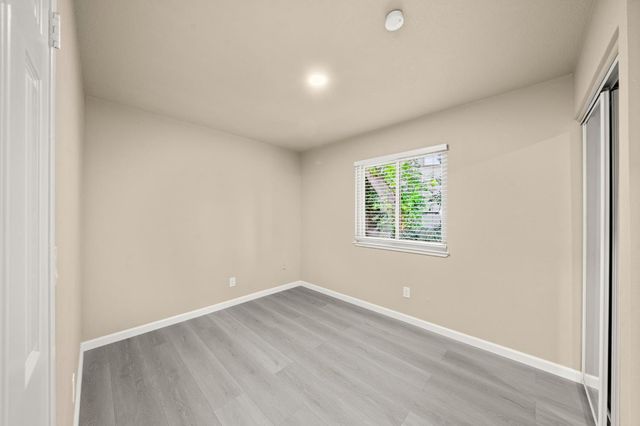 23 Dakota Ct, Sacramento, CA 95833