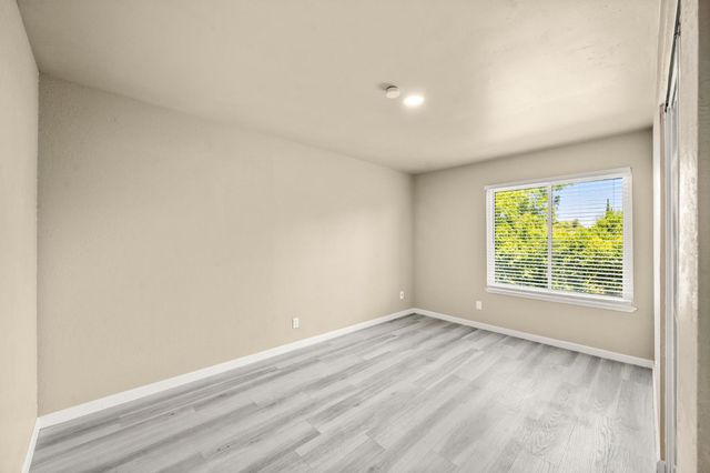 23 Dakota Ct, Sacramento, CA 95833