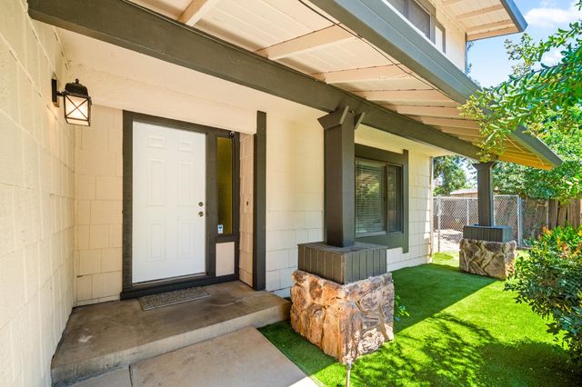 23 Dakota Ct, Sacramento, CA 95833