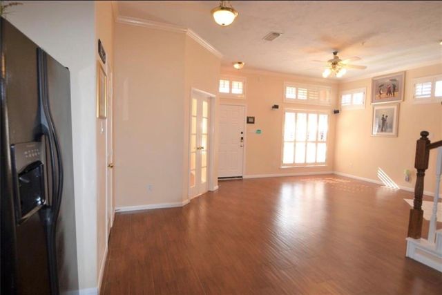 2710 Grants Lake Boulevard J10, Sugar Land, TX 77479