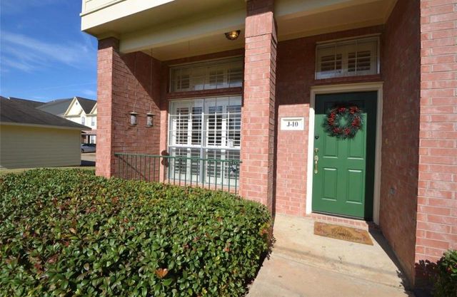 2710 Grants Lake Boulevard J10, Sugar Land, TX 77479